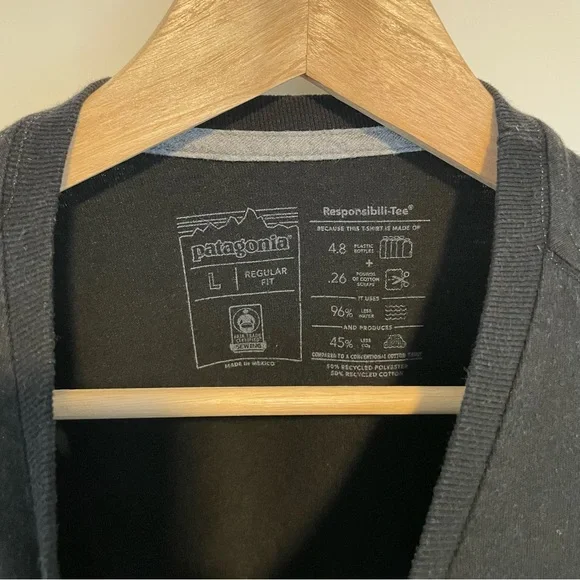 Patagonia Long Sleeve P-6 Logo Responsibili-Tee T-Shirt Size L - Picture 6 of 8